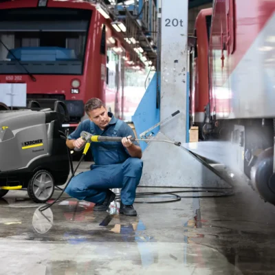 Panneau de commande et raccordements nettoyeur Kärcher HDS-E 8/16-4M sans émissions